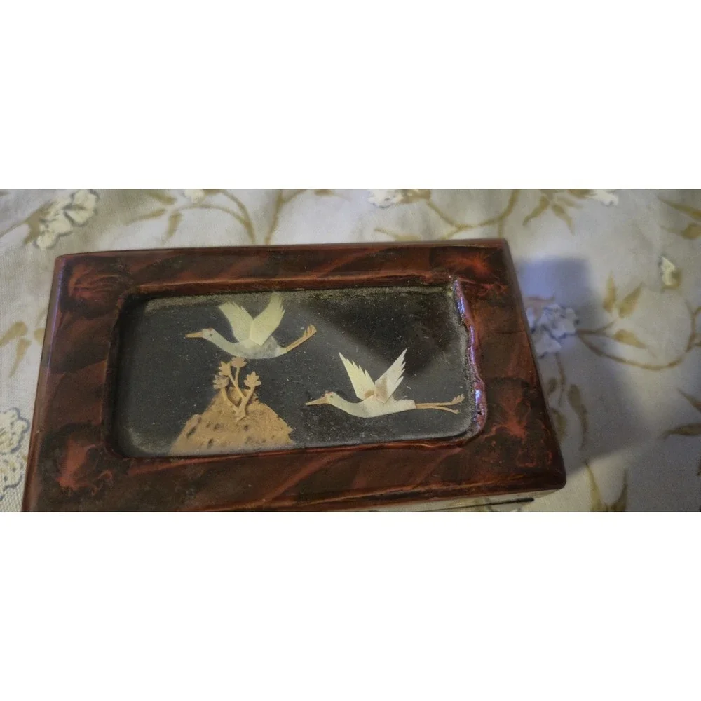 Vintage‎ Asian Inlaid Jewelry Trinket Box Birds Cranes Red Lined
